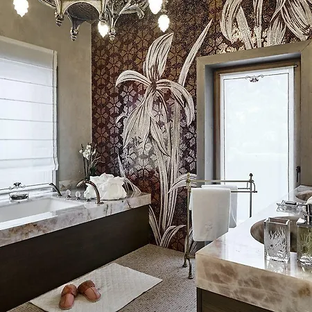 Szálloda Lys Martagon 5*